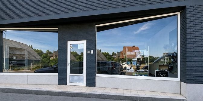 Bedrijfsvastgoed te huur in Avenue Royale 86 bus B, 7700 Moeskroen