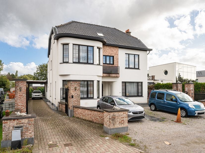 Huis te koop in Grote Baan 232,
                    9920 Lovendegem