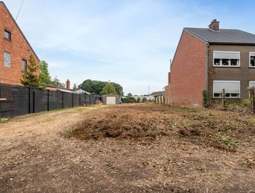                                         Bouwgrond te koop in Paal, € 135.000
