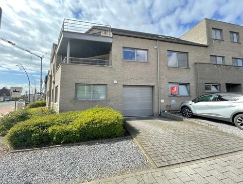                                         Gelijkvloers app. te huur in Kwaadmechelen, € 890
