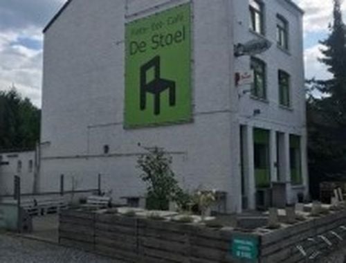                                         Bedrijfsgebouw te huur in Opglabbeek, € 1.600
