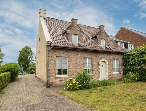                                         Eengezinswoning te koop in Weelde, € 425.000
