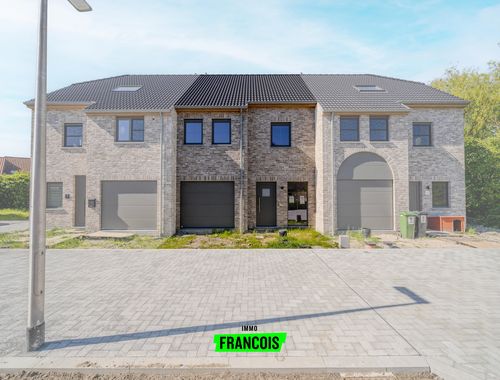                                         Maison à vendre à Pervijze, € 329.000
