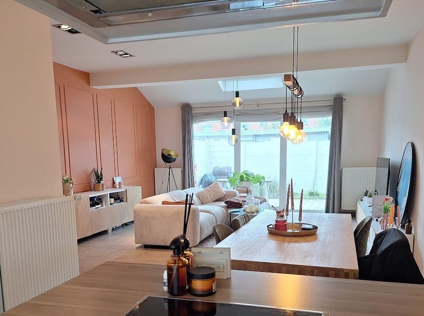Huis te huur in Assebroeklaan,
                    8310 Sint-Kruis