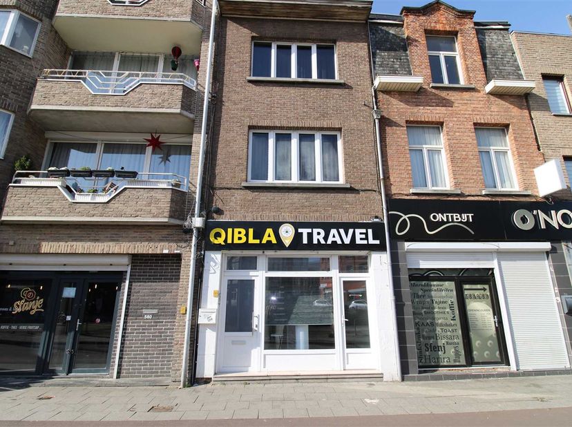 Hoboken: Gemeubeld appartement te huur. Dit charmante en instapklare appartement biedt een comfortabele en praktische woonruimte. De gezellige leefrui