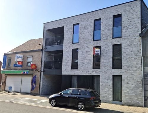                                         Appartement à louer à Heist-op-den-Berg, € 875
