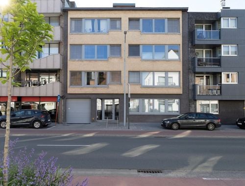                                         Appartement te huur in Eeklo, € 870

