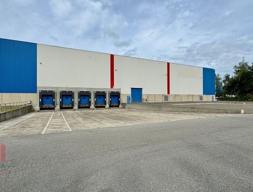                                         Bedrijfsgebouw te huur in Willebroek, € 84.410
