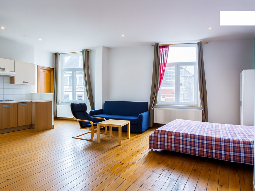 Quartier européen, à proximité du Square Ambiorix, superbe studio MEUBLÉ de ± 31m² situé au deuxième étage d’un petit immeuble. Composition : espace d
