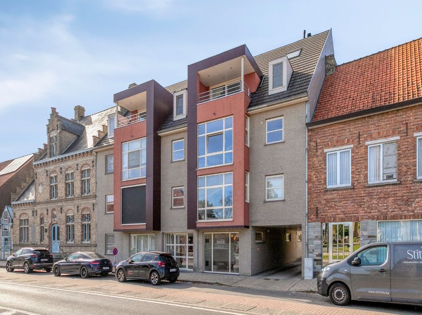 Bedrijfsvastgoed te huur in Woumenweg 242 bus 2,
                    8600 Diksmuide