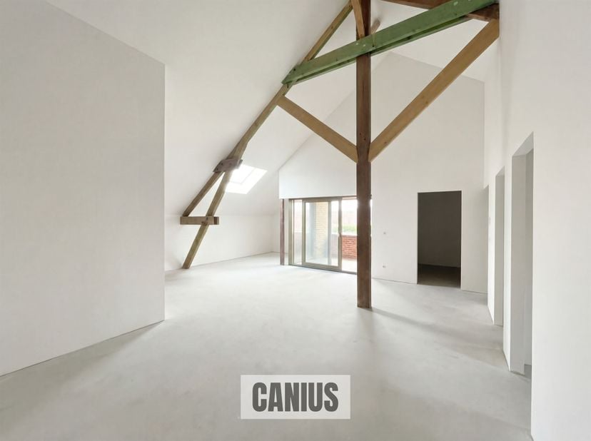 VIVRE DANS LA PERLE D'HASPENGOUW<br />
<br />
Vivre dans un cadre unique où le passé et le présent se rencontrent !<br />
Overhof est un projet rés