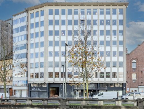                                         Bureaux à vendre à Antwerpen, € 900.000
