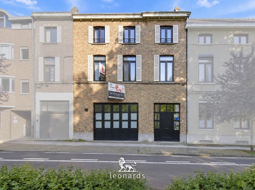 Huis te koop in Groeningelaan 26,
                    8500 Kortrijk