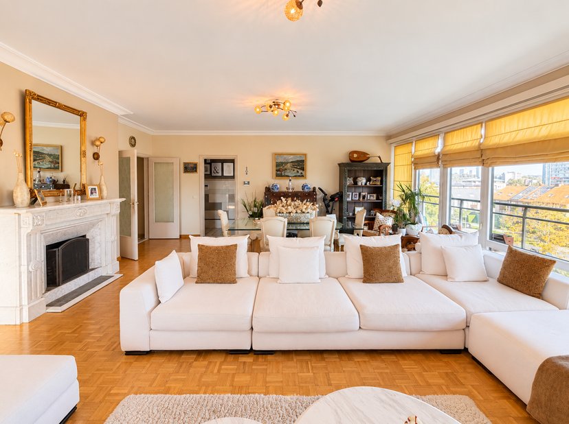 Appartement te koop in Avenue des Neuf Provinces 1,
                    1083 Ganshoren