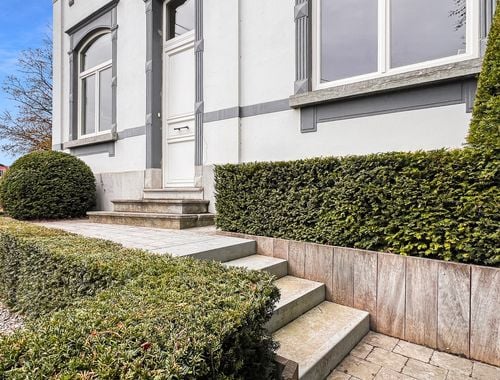                                         Maison à vendre à Court-Saint-Etienne, € 645.000
