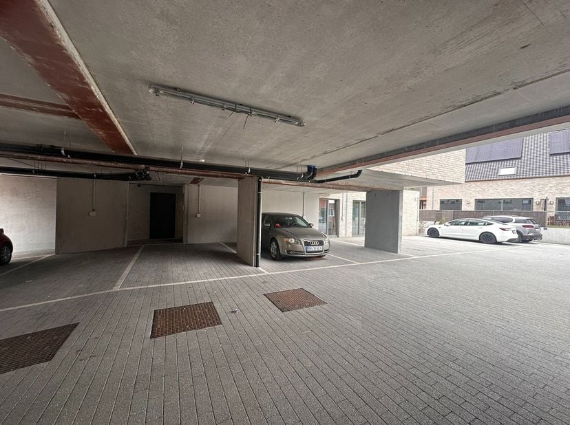 Garage te huur in Kerkstraat 28,
                    8650 Houthulst