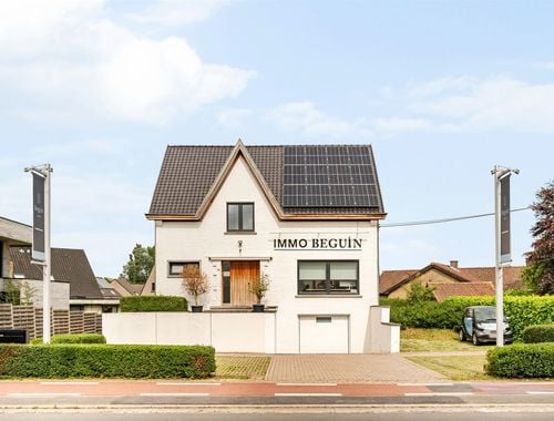                                         Villa te koop in Sint-Eloois-Vijve, € 499.500
