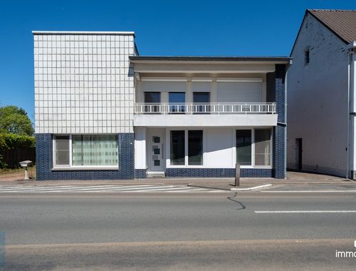                                         Woning te koop in As, € 385.000
