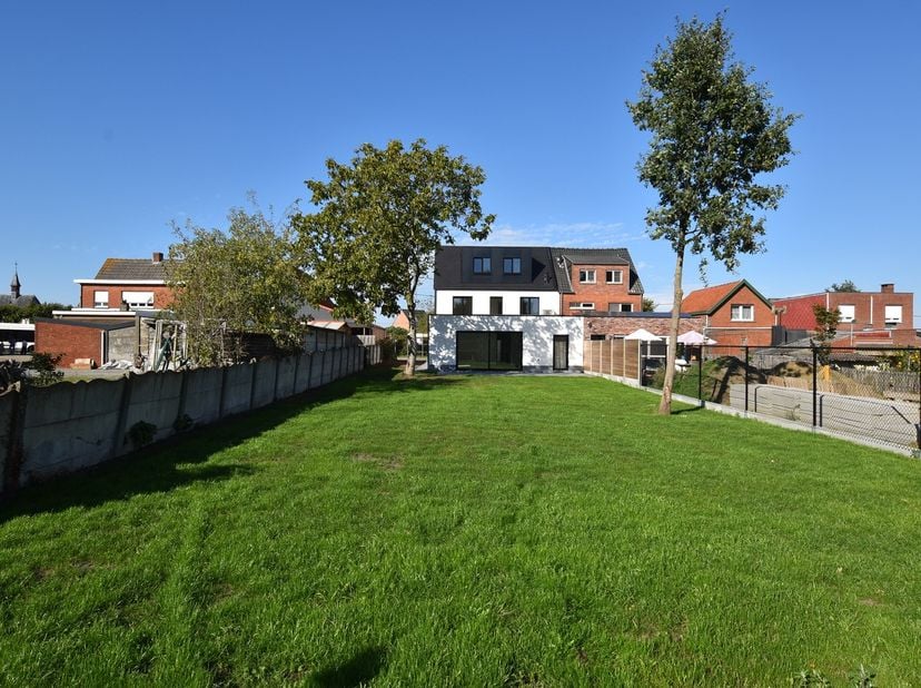 Maison à vendre à ,
                    2270 Herenthout