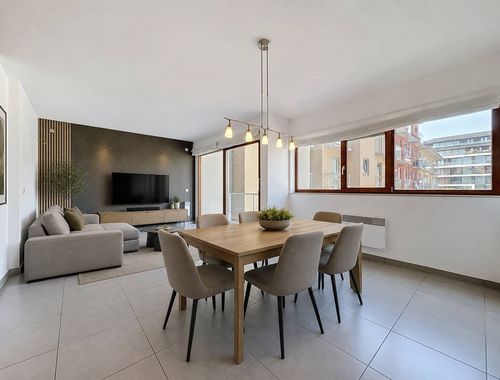                                         Appartement à louer à Nieuwpoort, € 795
