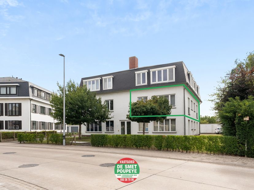 Dit lichtrijk en energiezuinig (label B) appartement is gelegen op de eerste verdieping van een kleinschalige en verzorgde residentie in het hart van