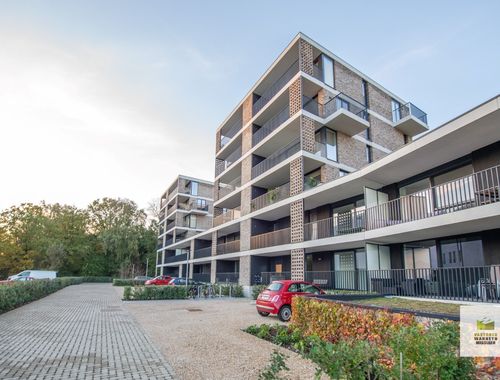                                        Appartement à louer à Sint-Michiels, € 900

