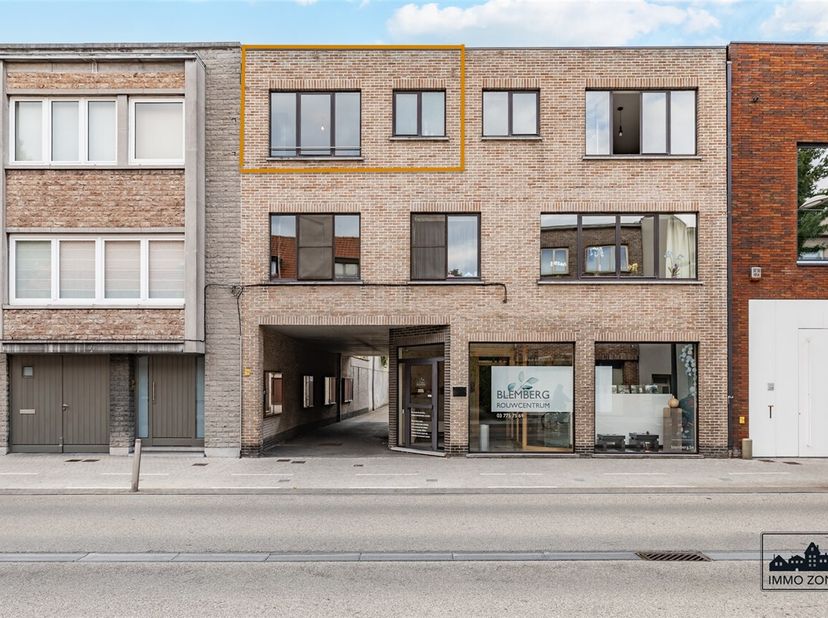 Bent u op zoek naar een instapklaar éénslaapkamerappartement mét garagebox in het hart van Sint-Gillis-Waas? Dan is dit zeker een bezoek waard!<br />