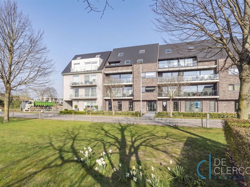 Appartement à louer
                    à 9080 Lochristi
