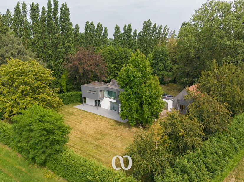 SCHRIJF JE IN VOOR HET EERSTE BEZOEKMOMENT VAN MAANDAG 17 AUGUSTUS VIA ONZE WEBSITE!<br />
<br />
Ben jij op zoek naar een ruime woning op een perceel