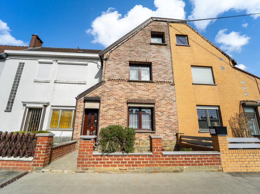 Huis te koop
                    in 6030 Marchienne-au-Pont