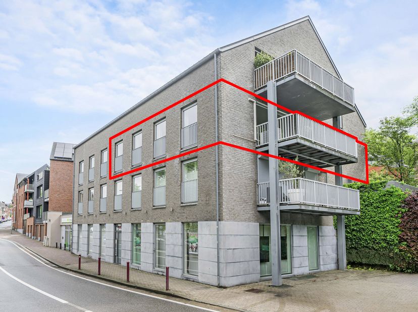 MAGNIFIQUE APPARTEMENT RECENT AVEC CLIMATISATION ET PARKING EN HYPER CENTRE DE VISÉ !<br />
<br />
Découvrez un cadre de vie exceptionnel dans l'hyper
