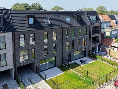                                         Appartement te koop in Sint-Andries, € 379.000
