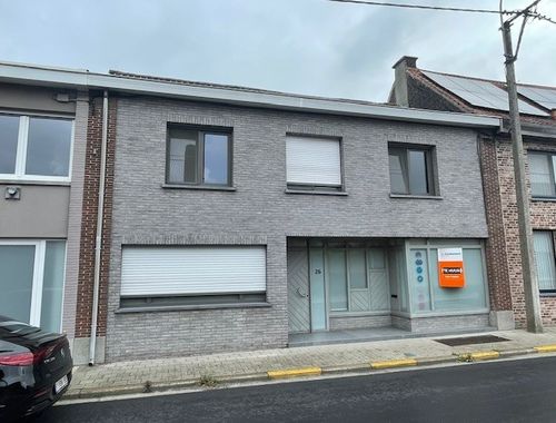                                         Commercieel Gebouw te huur in Hulste, € 1.325
