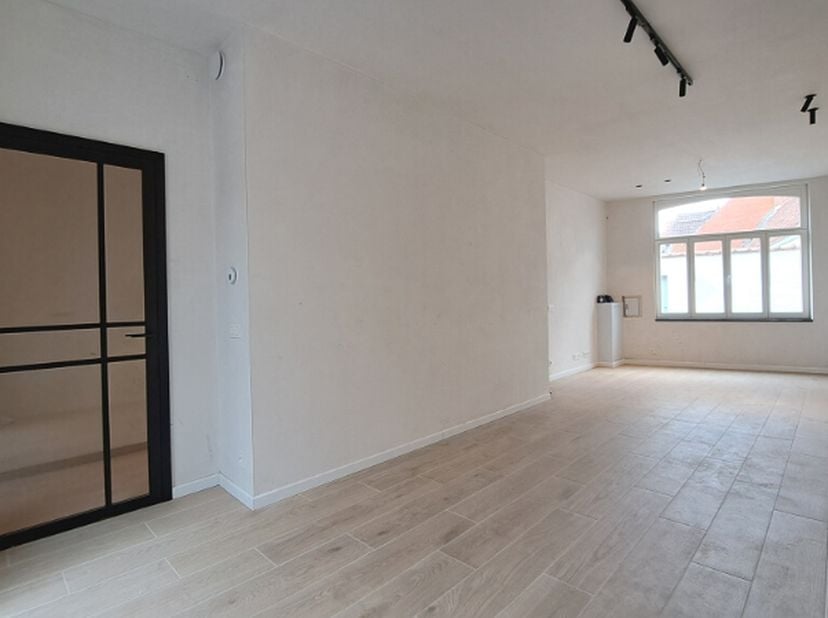 Maison à louer à Annuntiatenstraat nr 1,
                    8000 Brugge
