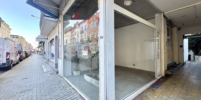Bedrijfsvastgoed te koop in Rue Vanderkindere 210, 1180 Ukkel