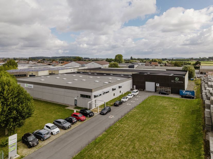 Bedrijfsvastgoed te huur in Industriepark 4,
                    8587 Spiere