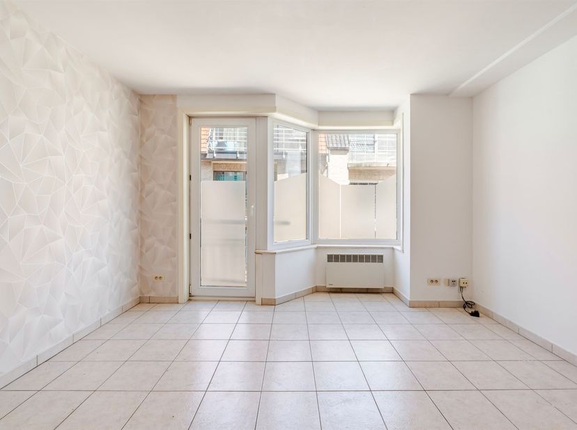 nus 2-slaapkamerappartement vlak bij zee<br />
<br />
Op zoek naar een betaalbaar appartement aan de Belgische kust? Dit gezellige 2-slaapkamerapparte