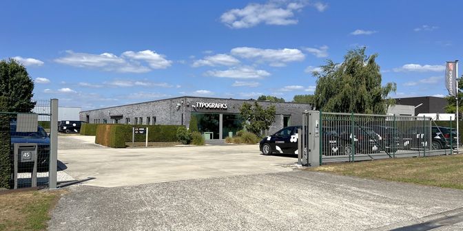 Bedrijfsvastgoed te koop in Zwaarveld 45, 9220 Hamme