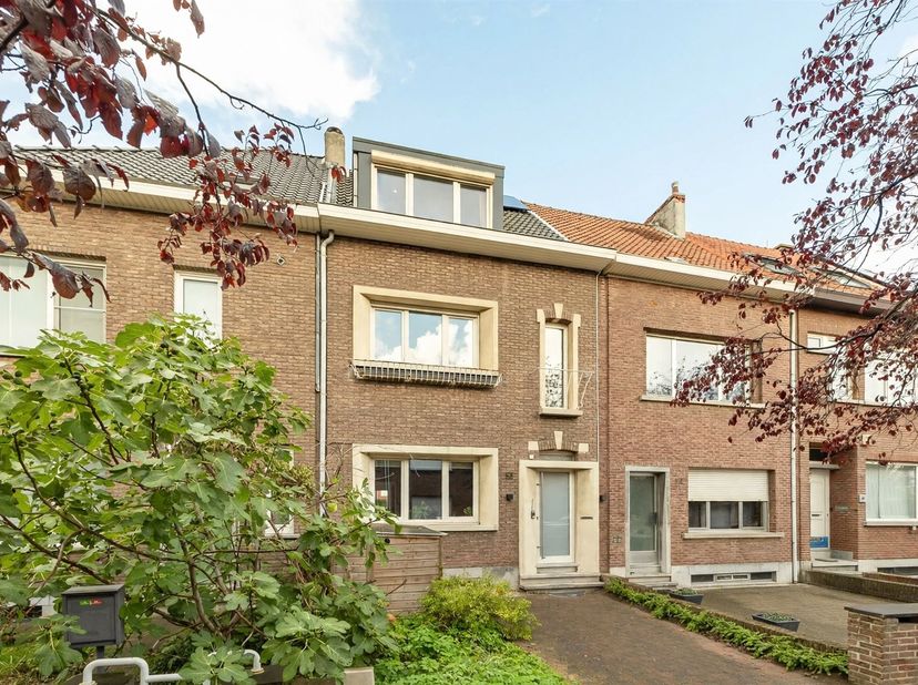Huis te koop in Jules Destréestraat 53,
                    2660 Hoboken