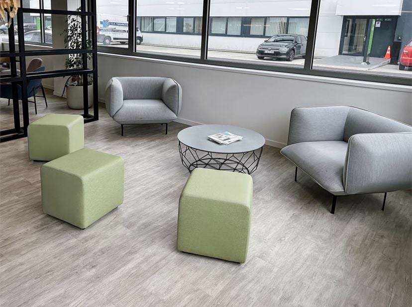 Werk in Regus Axis Parc of ergens anders in ons wereldwijde netwerk<br />
<br />
Alle prijzen zijn vanaf-prijzen en kunnen worden gewijzigd, afhankeli