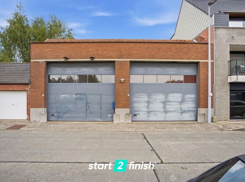 Bien professionnel à vendre
                    à 8800 Roeselare
