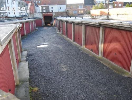                                         Garage à vendre à Sint-Amandsberg, € 30.000
