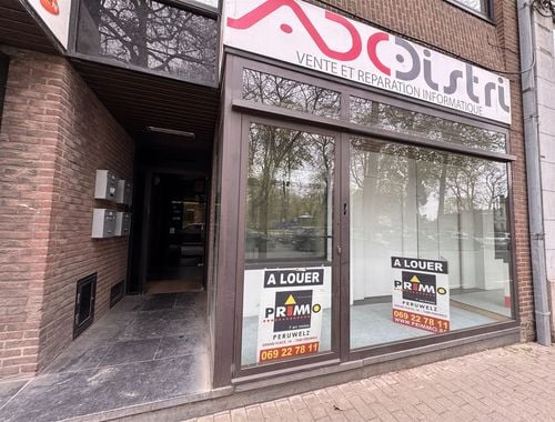                                        Bien commercial à louer à Péruwelz, € 500
