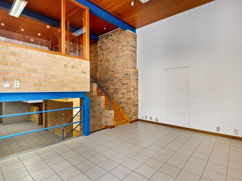 Bien professionnel à vendre
                    à 2000 Antwerpen