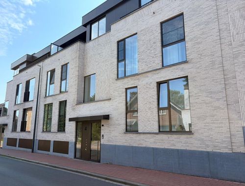                                         Appartement te huur in Hoeilaart, € 1.150
