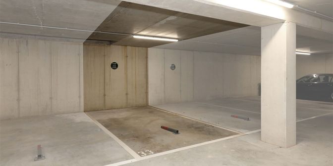 Garage à vendre à Smalstraat 5 - P33, 3730 Hoeselt