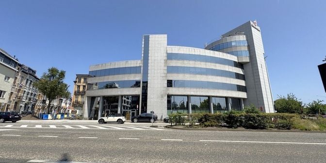 Bedrijfsvastgoed te huur in Uitbreidingstraat 2 - glv, 2600 Berchem