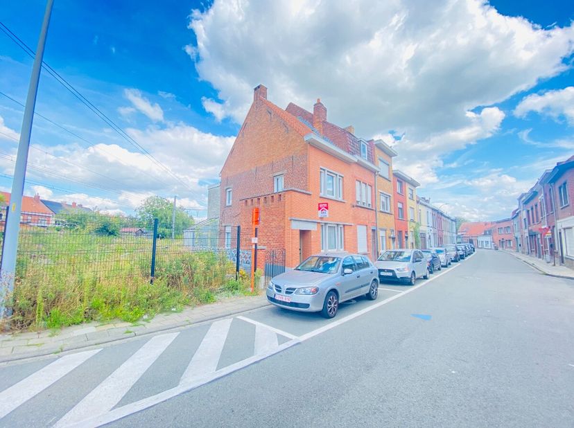 Huis te koop in Hogeweg 49,
                    8930 Menen