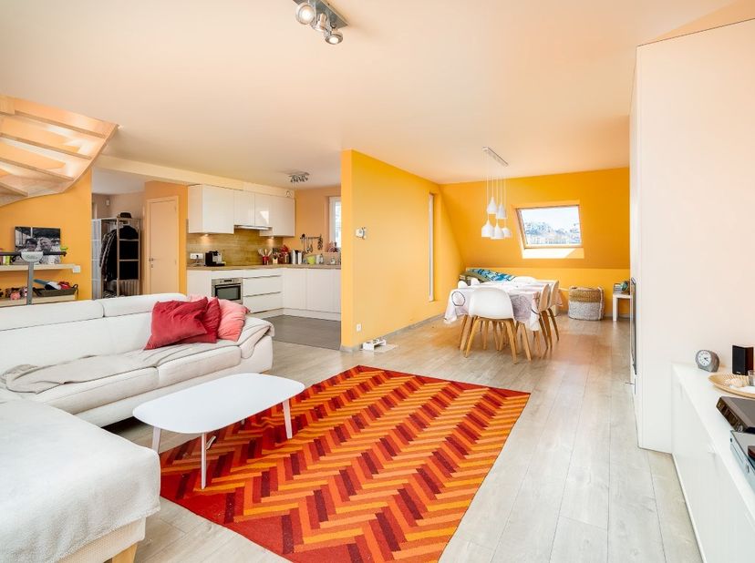 Penthouse op en top afgewerkt met duurzame en kwalitatieve materialen, gelegen in het hedendaags woonproject "Seagarden Village" waar u thuiskomt in a