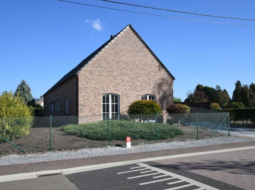 Huis te koop in Irisstraat 30,
                    3600 Genk